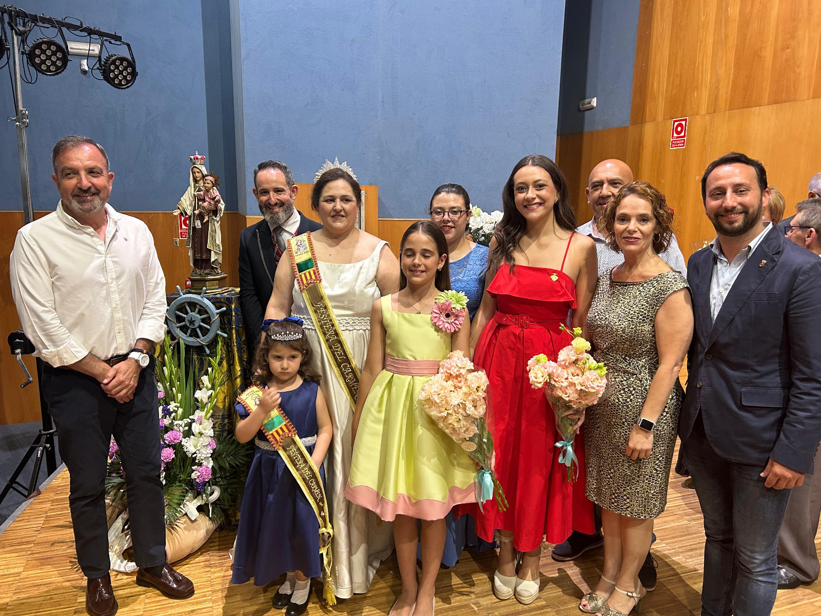 Selma posa en valor els “festes de carrer” en l'acte d'exaltació de les màximes representants de les festes del Carmen