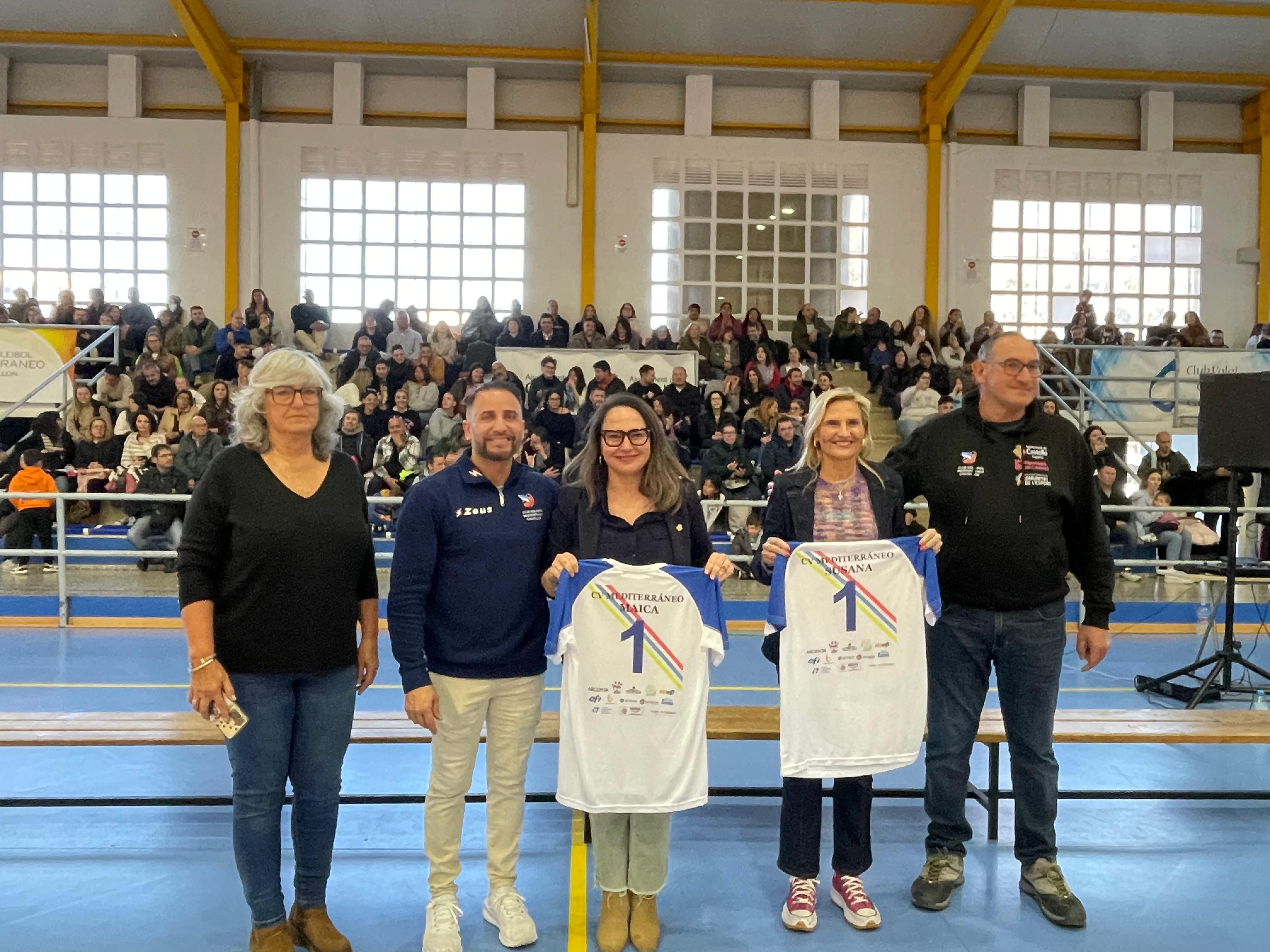 Hurtado destaca els valors de l'esport base que fomenten estils de vida saludables i enalteix la trajectòria del Club de Voleibol Mediterráneo