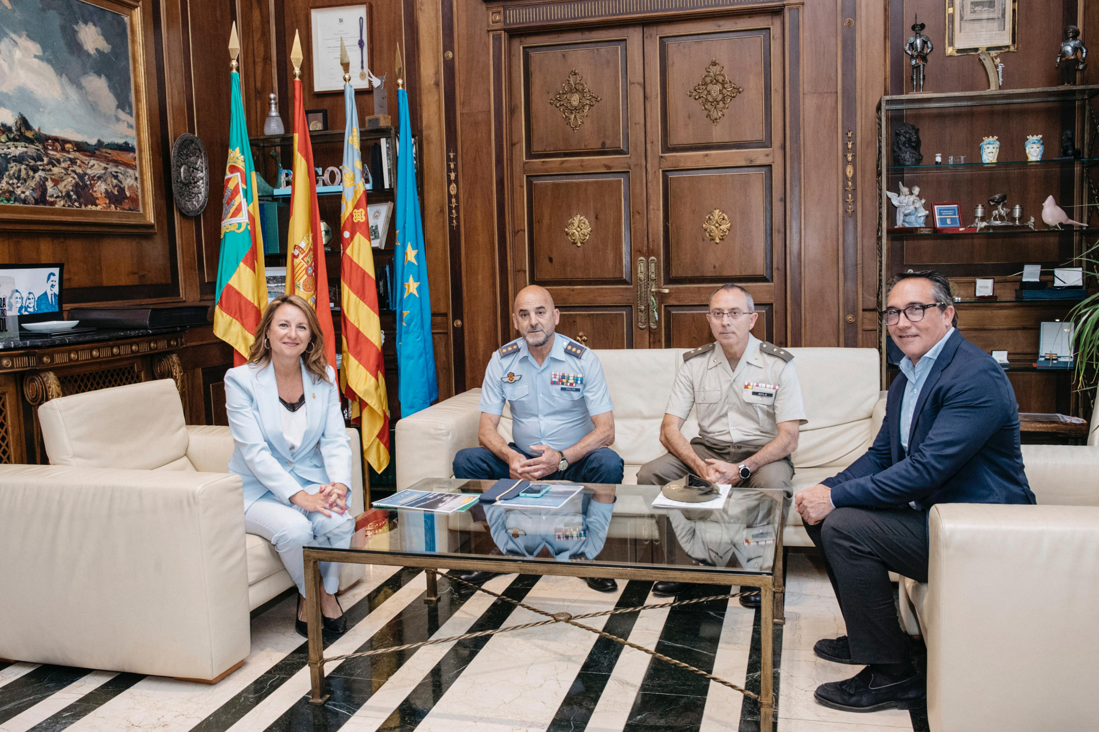 Castelló recorre la història de l'aviació militar amb una exposició única que arriba per primera vegada al Grau