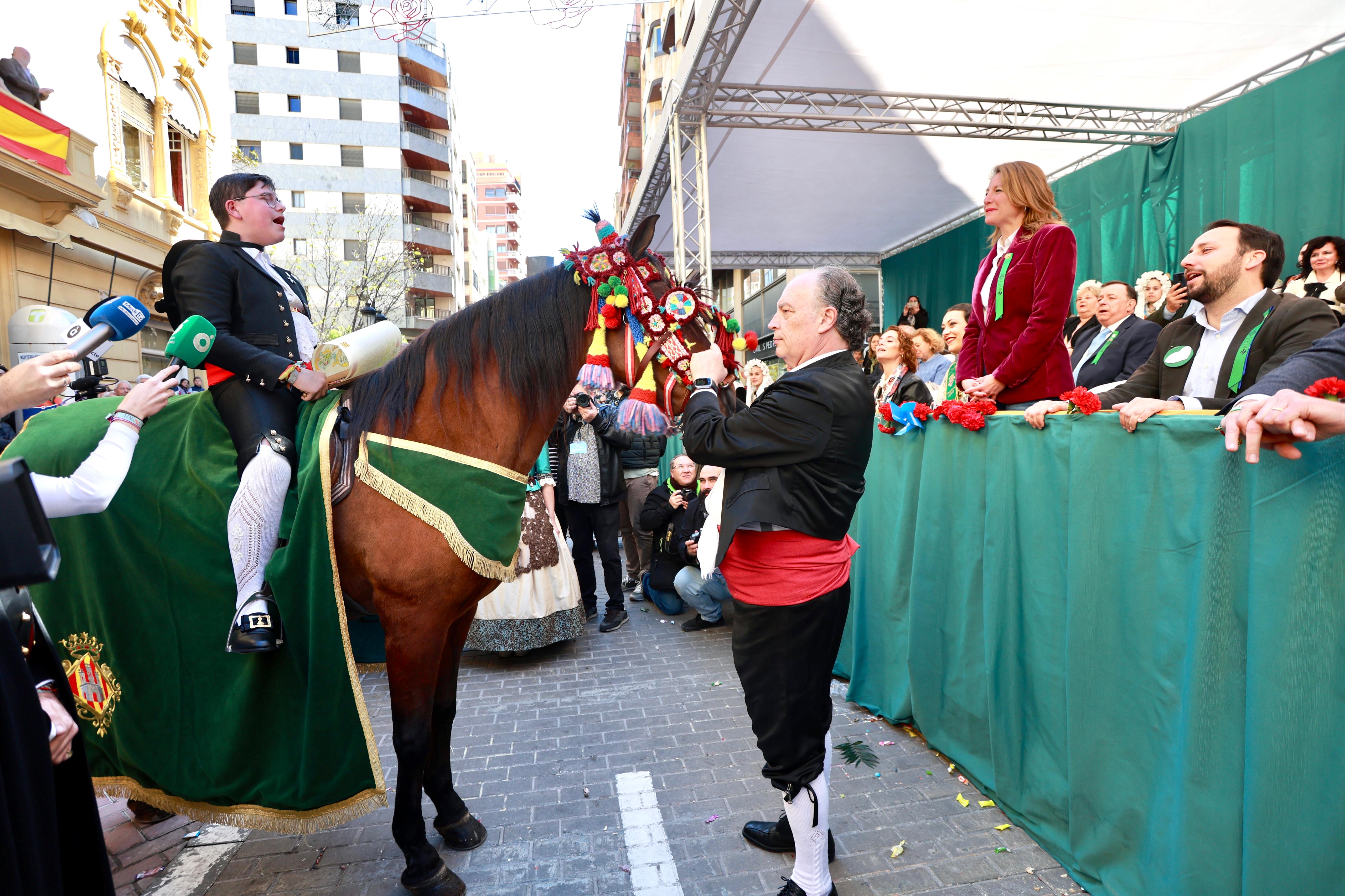 Més de 2.000 xiquets i xiquetes testimonien en el Pregó Infantil el relleu i el futur de les Festes de la Magdalena